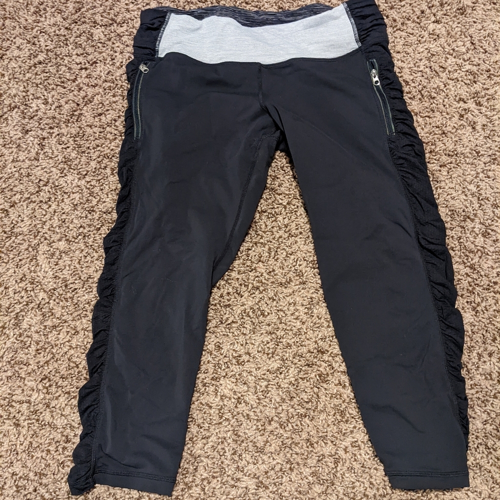 Lululemon run crops